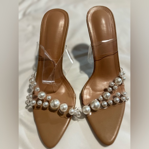 Elegant Pearl-Embellished Tan Heels - Picture 1 of 3